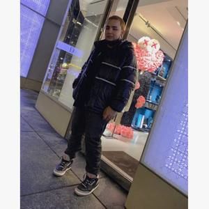 Meet your Posher, Chris